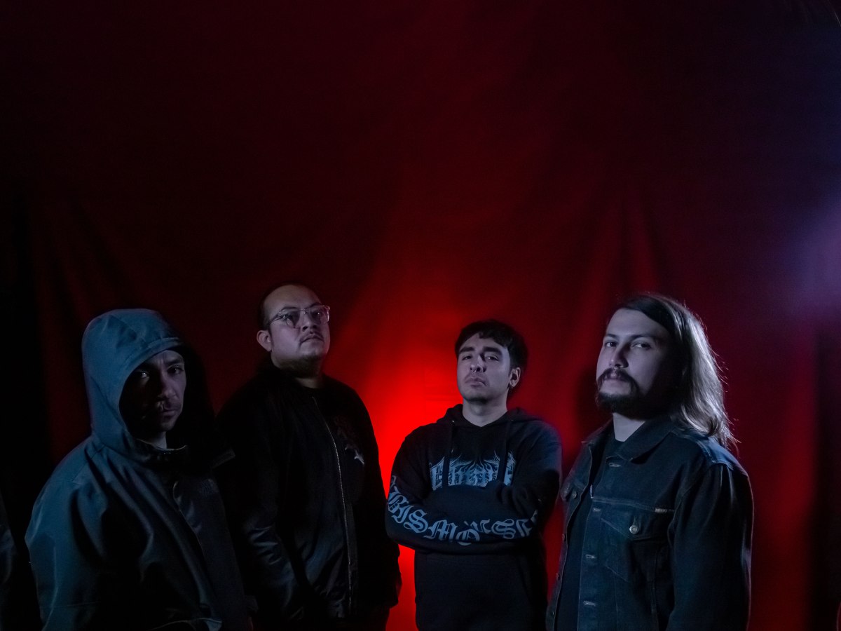 La formación nacional de Death/Groove Metal nos presenta su nuevo álbum&nbsp;«Irresoluto»