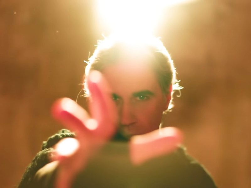 AMADEÜS ESTRENA SU NUEVO SINGLE Y VIDEOCLIP&nbsp;«MUSA»